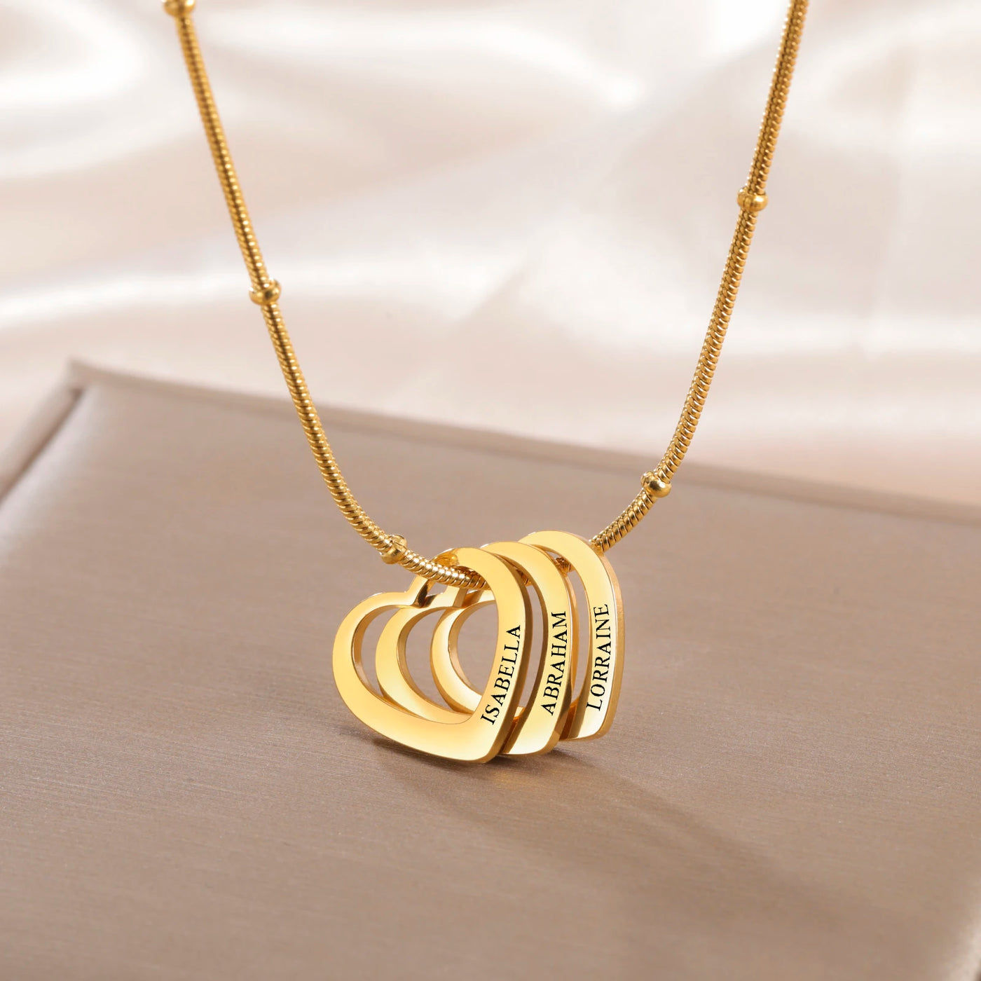 Lemegeton Customize Name Love Necklace 1-4 Heart Pendant Personalized Engraved Name Stainless Steel Jewelry Couple Family Gifts